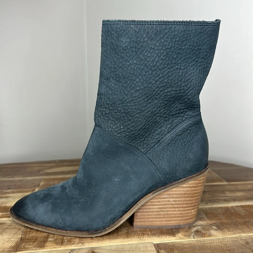 Lucky Brand Black Leather Sarey Mid-Height Bootie Womens Size 8